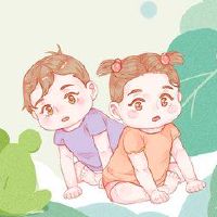 这个男孩出生在第一个月的第一个月。