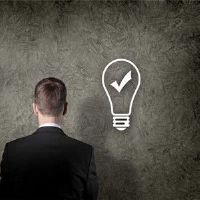 我喜欢一个独自思考的黄道带。