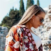 我希望旧的感情被点燃,并且在分手后我仍然想要复合星座。我真的无法忘记对方。