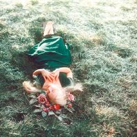 懒散，散落，不要爱它，你可以撒谎永远不会坐