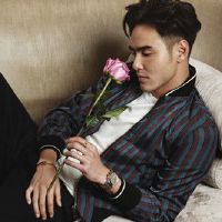 12个星座妇女认识到“花卉人”?