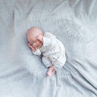 4月4日星期四出生的男性婴儿的好名字建议是什么?