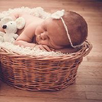 2022年5月1日劳动节之前和之后出生的婴儿气氛