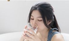 想要吸引人的方法——如何在对方说还没吃饭时聪明幽默地回应