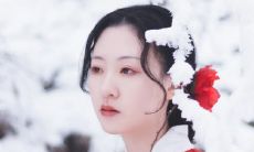 征服QQ签名界的女王范——走过的不少路,留下的不少脚印