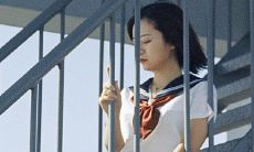 如何用更吸引女孩的开场白与她聊天,从而增强微信聊天的效果?