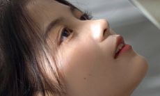 如何通过行动引起自己喜欢的女生的关注并让她对自己产生好感?