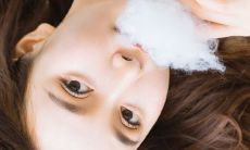 让女友开心的一些话语句子,使她的脸上闪耀着幸福的微笑表情